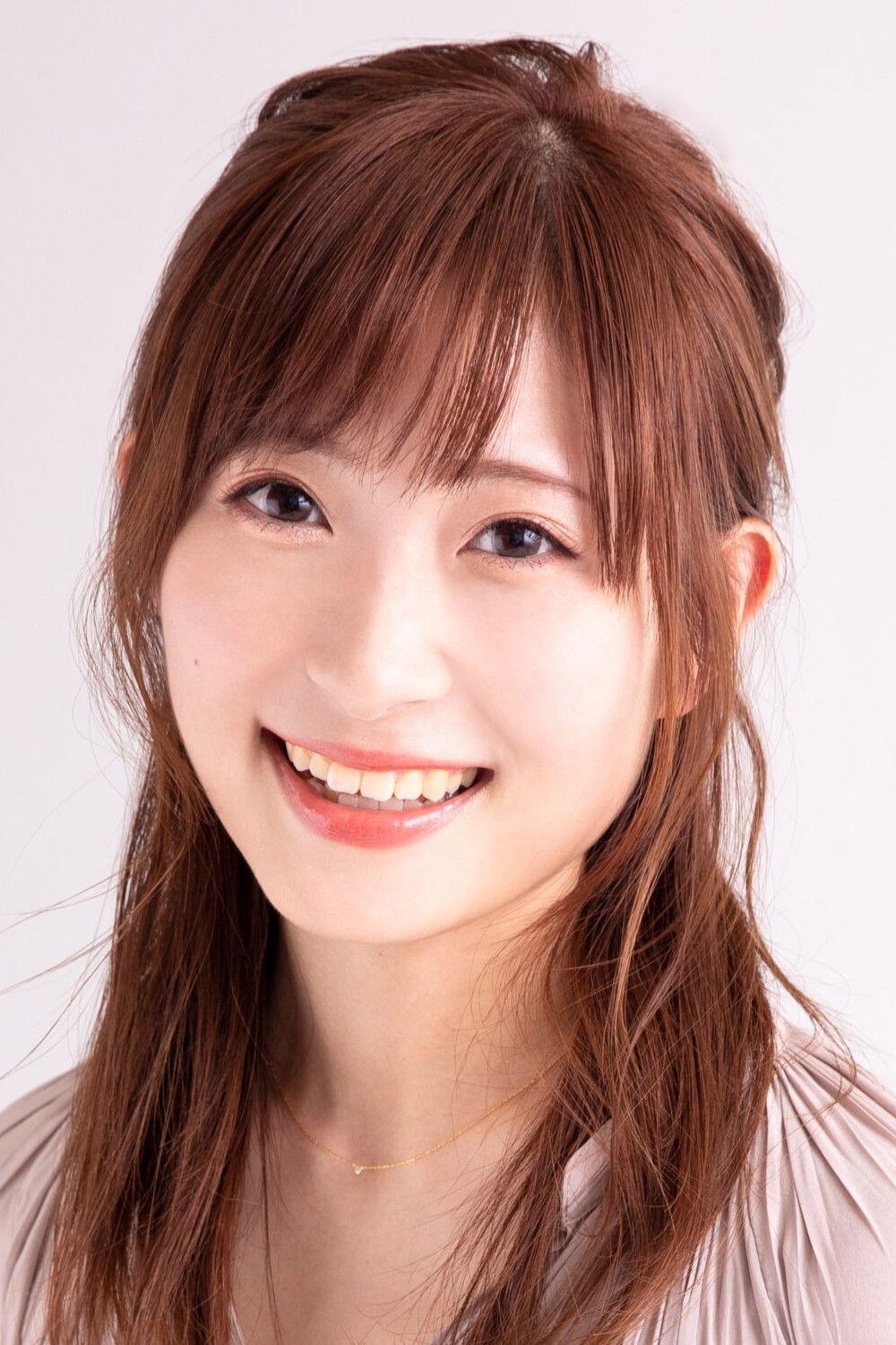 白石晴香